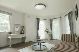 �ܹ���̿� Koizumi �������߾��� LED������� AH56120