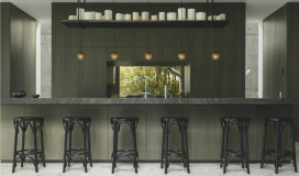 �ܹ���̿� Koizumi �������߾��� LED�ڥ����� AP47617L