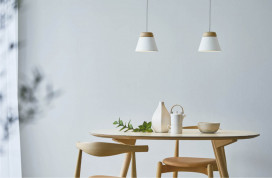 �ܹ���̿� Koizumi �������߾��� LED�ڥ����� AP51088