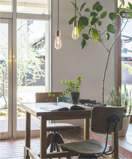 �ܹ���̿� Koizumi �������߾��� LED�ڥ����� AP51112