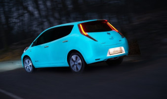 Nissans glow-in-the-dark car paint