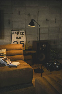 �������� Koizumi �������߾��� LED������� AT49288L