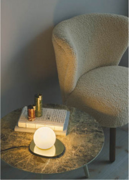 �ܹ���̿� Koizumi �������߾��� LED������� AT51307