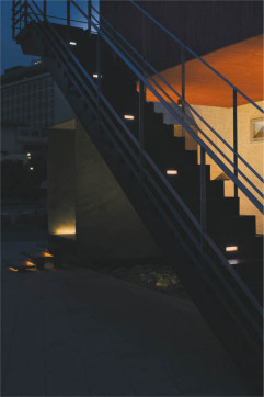 �ܹ���̿� Koizumi �������߾��� LED�ɱ����եåȥ饤�� AU46983L